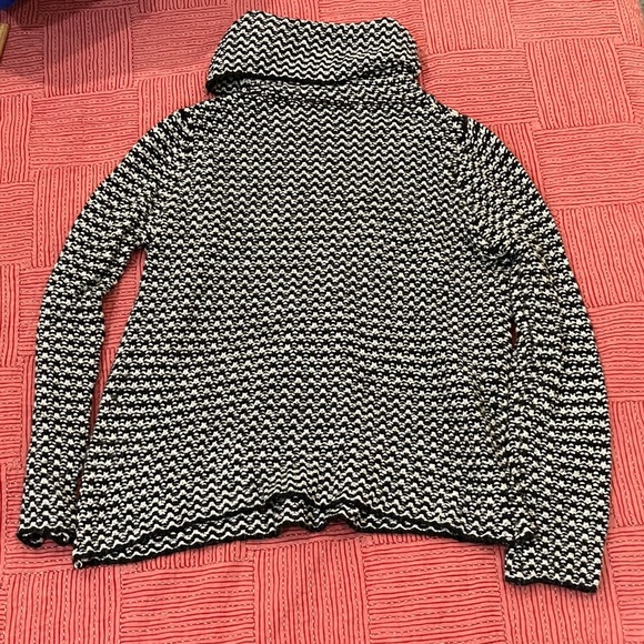 Zara Knits Women's large wool blend Black and White turtleneck Sweater - Picture 12 of 12